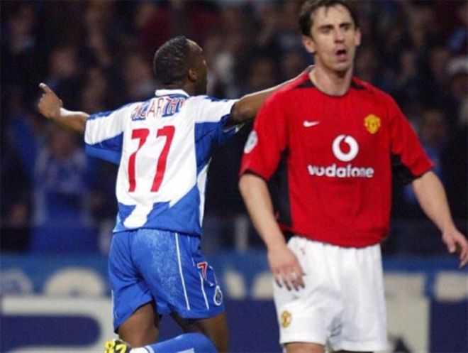 尤其是在场 尤其是在场